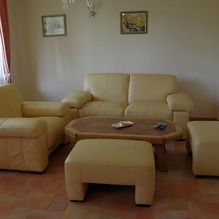 Πανσιόν Nakovski Houses Vranilovtsi