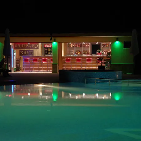 Πανσιόν Nakovski Houses 3*